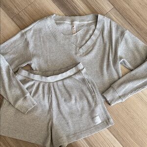 ALO Yoga Gray Long Sleeve Top and shorts